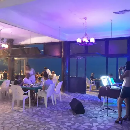 Elisa Tatil Koeyue Μπαλικεσίρ