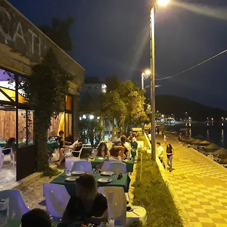 Elisa Tatil Koeyue * Μπαλικεσίρ